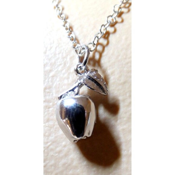 VTG Solid 925 Sterling Silver 3D Apple Pendant Pendant Necklace 18” - Picture 5 of 7
